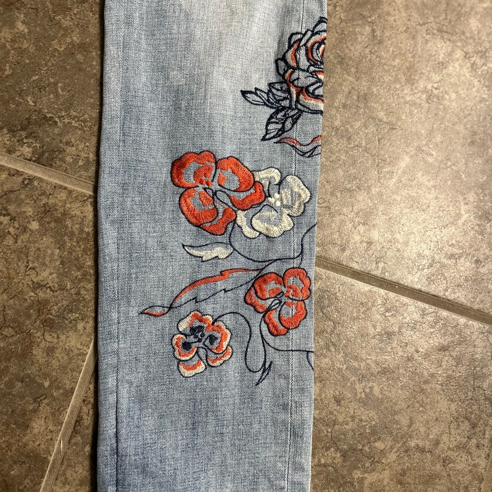 Women’s Anthropologie: Pilcro and the Letterpress jeans - Picture 3 of 7